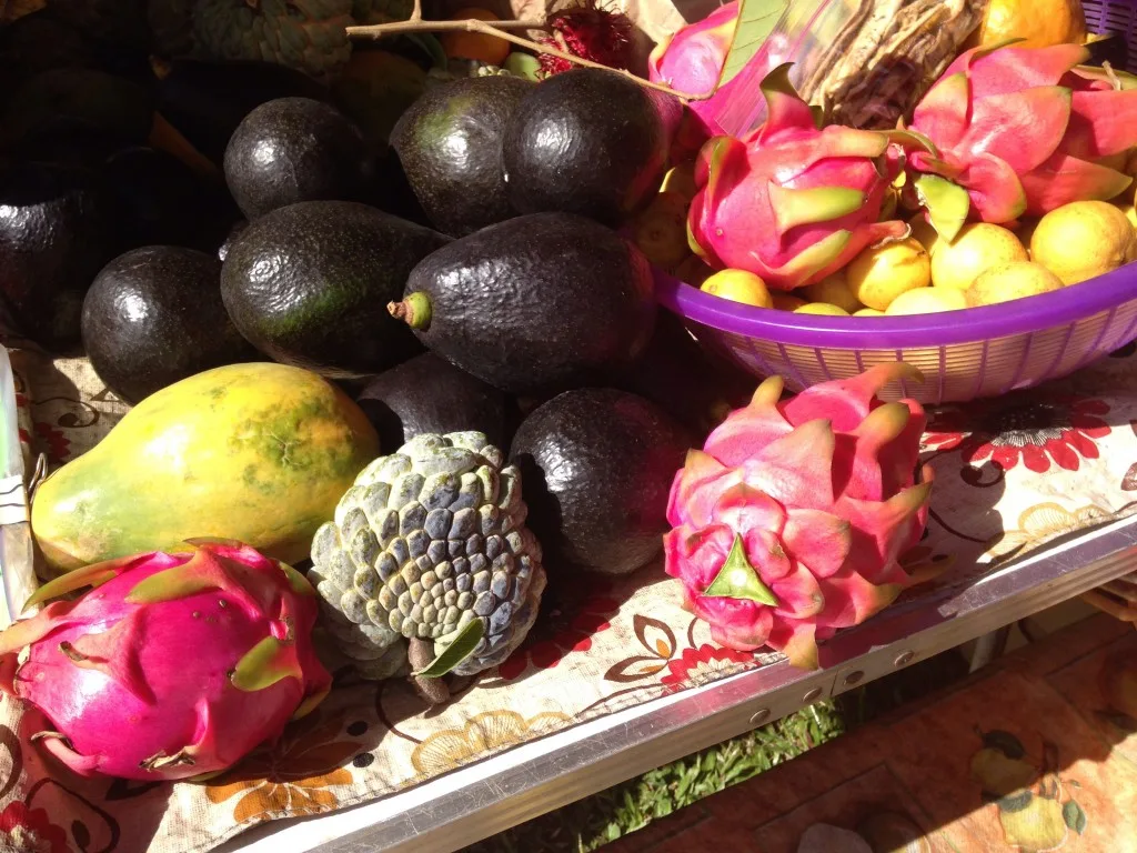 tropical fruit display farmers market Kauai