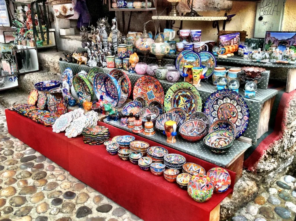 mostar enamelware in bazaar