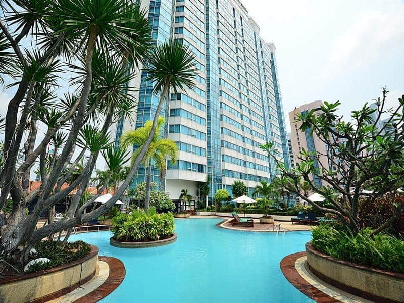 windsor suites bangkok hotel and pool
