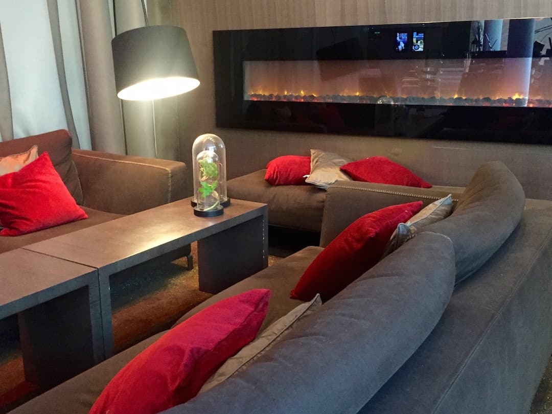 clarion-hotel-sense-cozy-lobby
