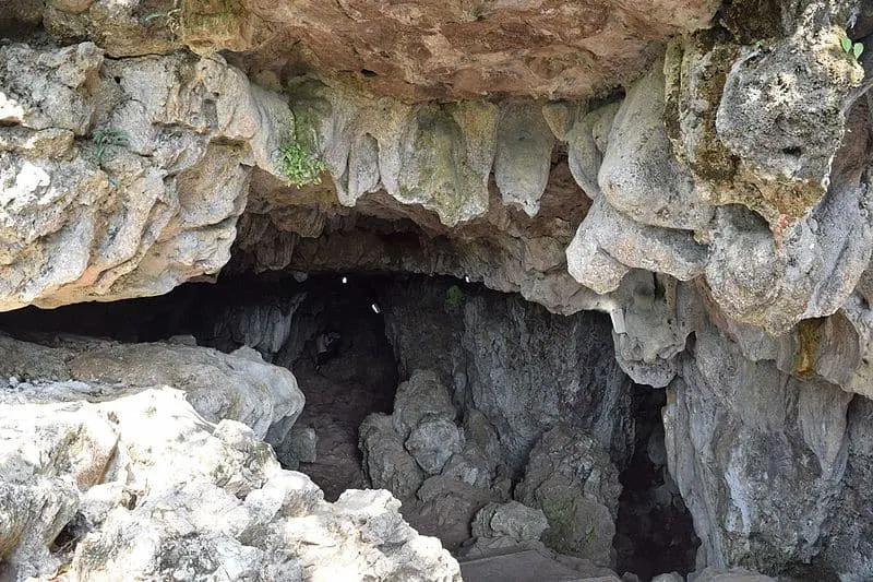 meghalaya caves