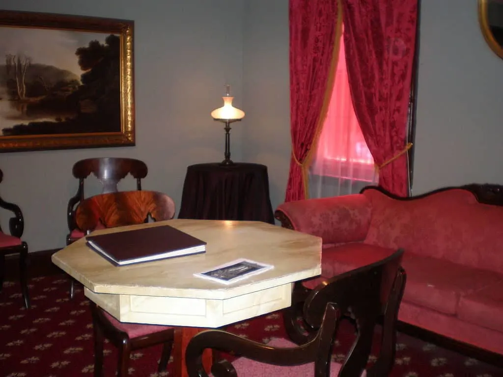 reading room in house of Edgar Allan Poe