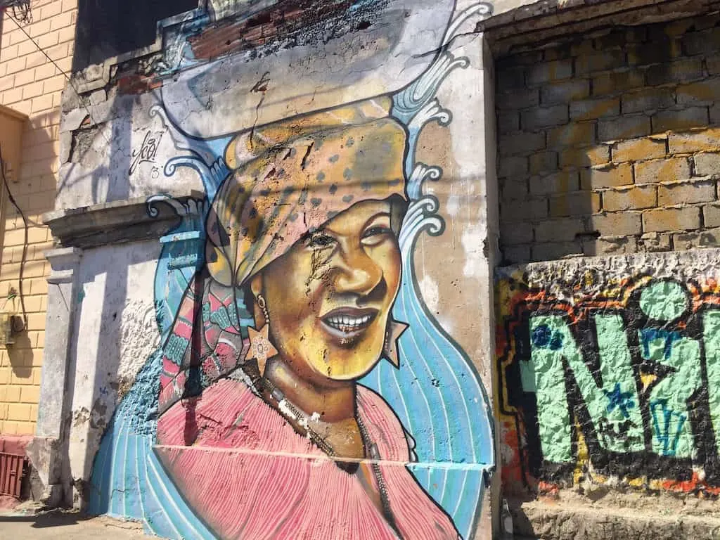 what to do in colombia - see street art