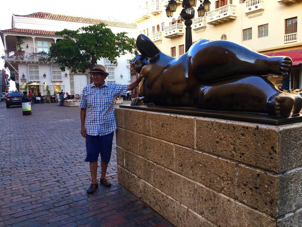 10 best things to do in cartagena colombia - pose with La Gordita Gertrudis
