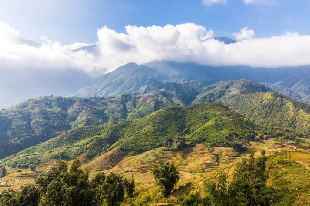 sapa mountain scenery vietnam