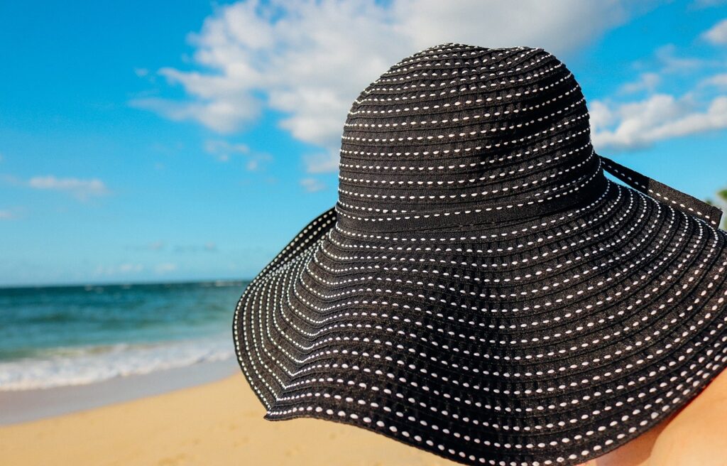 floppy beach hat