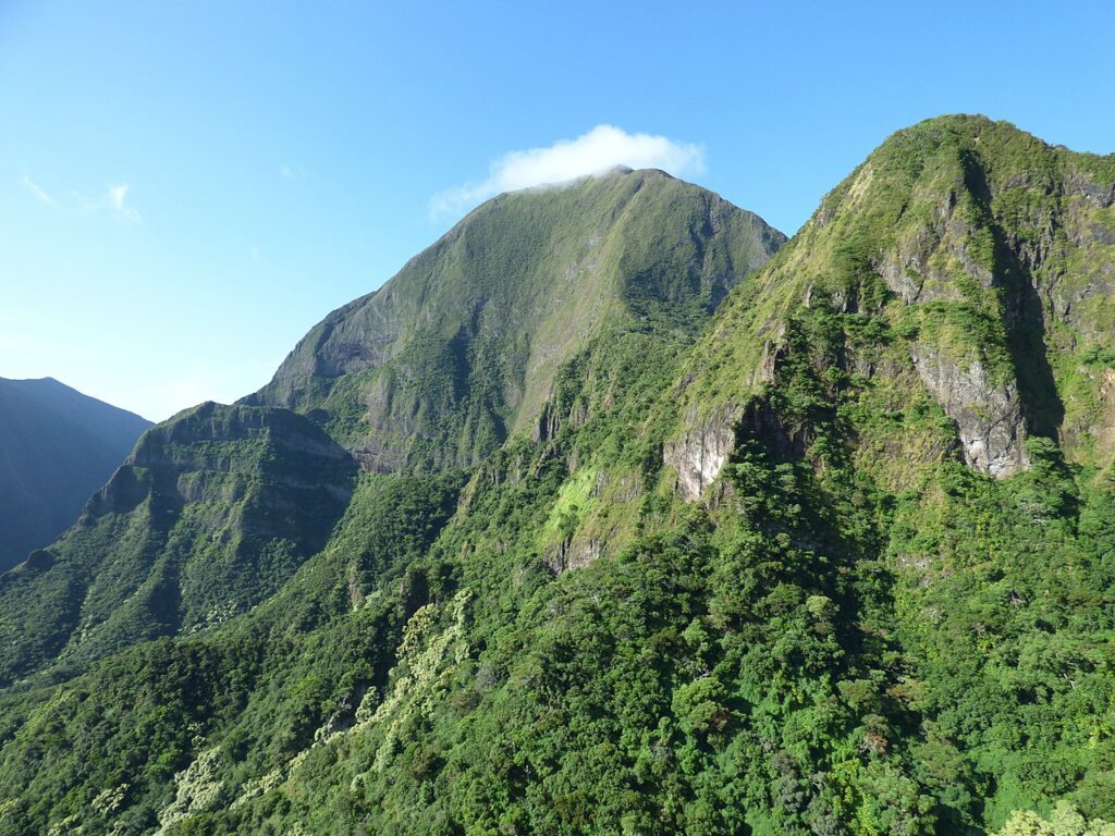 west maui mountain 