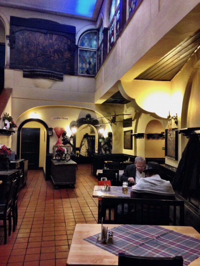 gosser bierklinik vienna's oldest restaurant