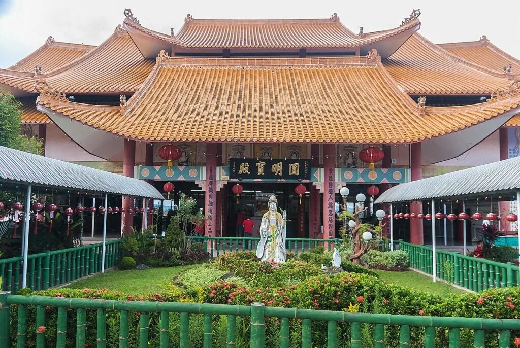 Pu Tho Si Temple