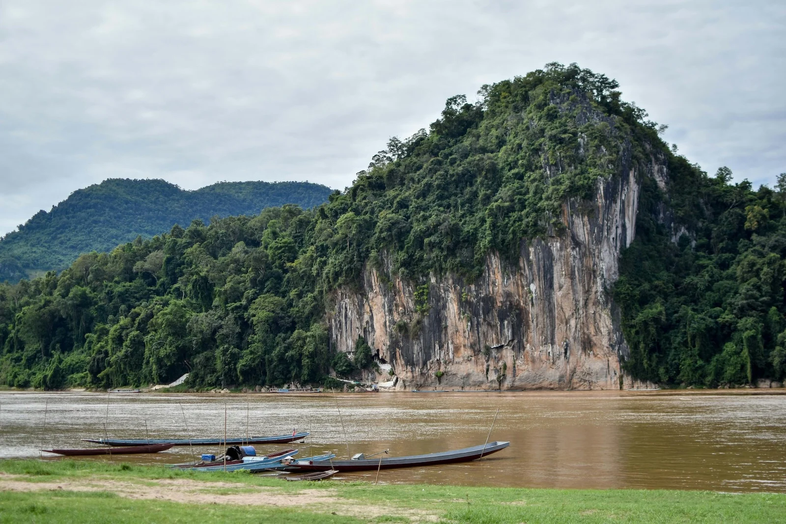8 Off-the-Beaten-Path Asian Layover Cities Worth Exploring 7 pexels o darny 3024975
