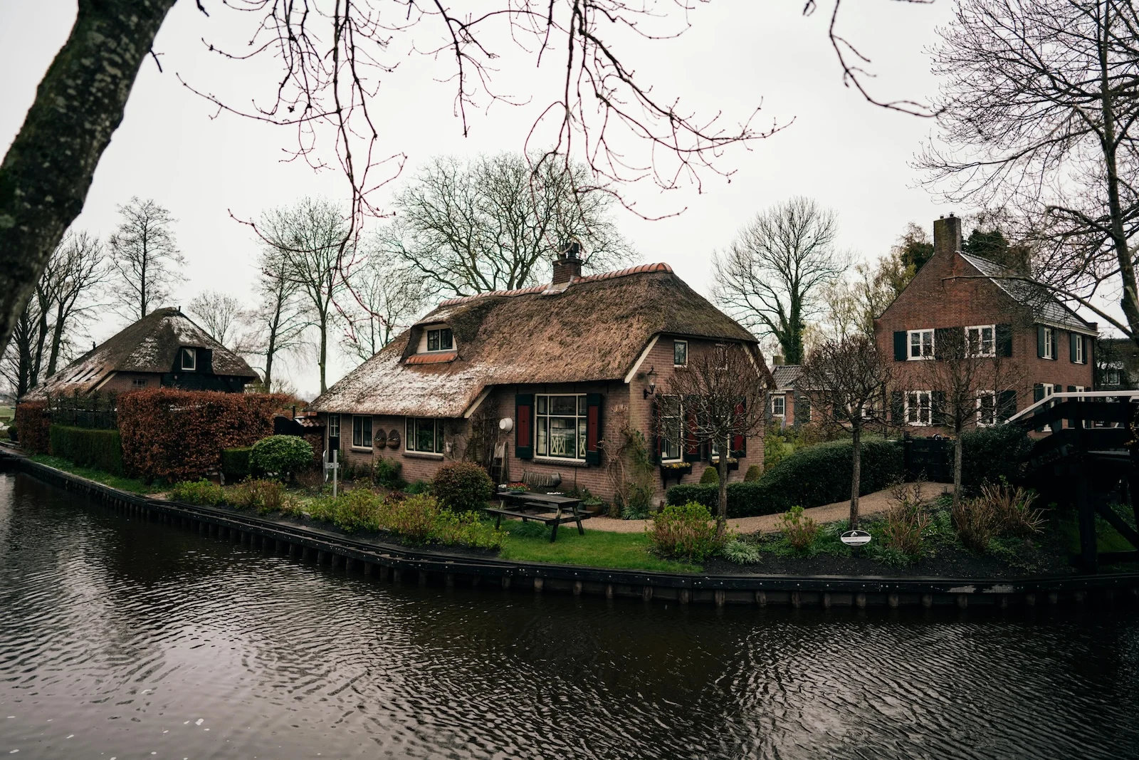 More Than Venice and Amsterdam: 15 Canal Cities That Will Steal Your Heart 3 pexels kadiravsarr 20169608