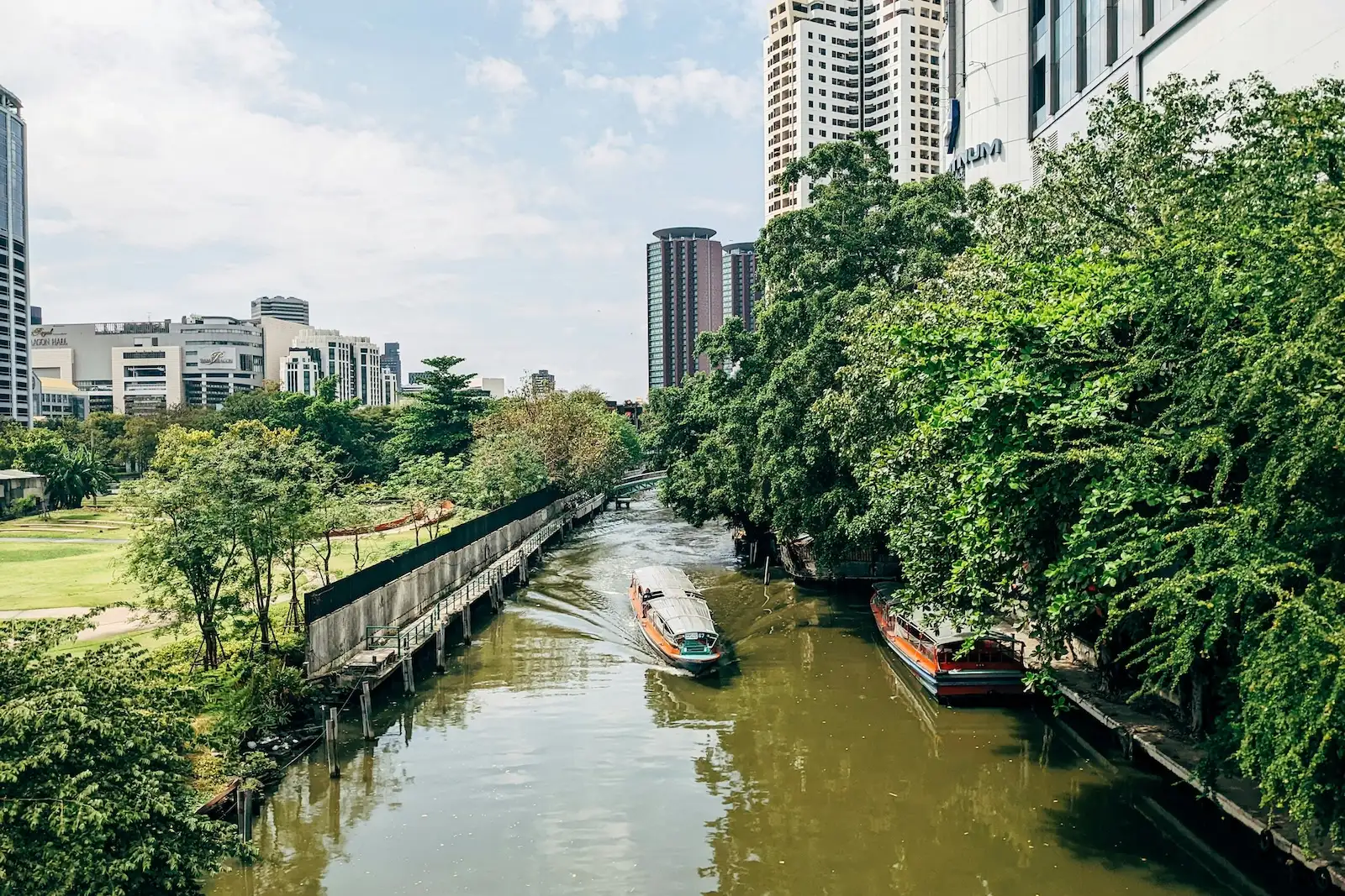 More Than Venice and Amsterdam: 15 Canal Cities That Will Steal Your Heart 15 pexels markus winkler 1430818 11404197